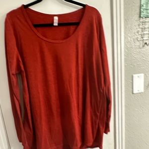 Lularoe lynnae shirt size 2XL Red color